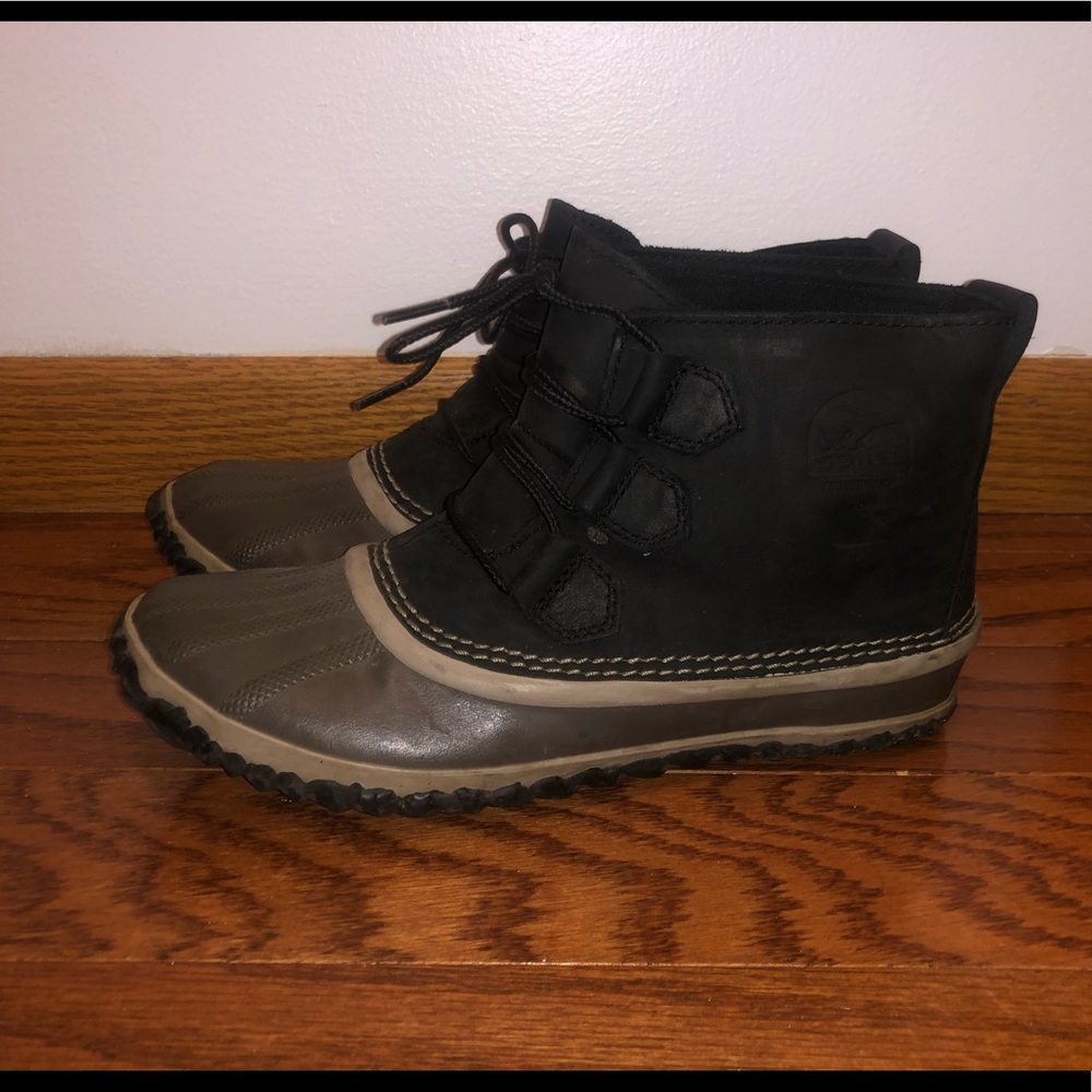 Sorel Out N About Waterproof Boots - Sz. 7.5